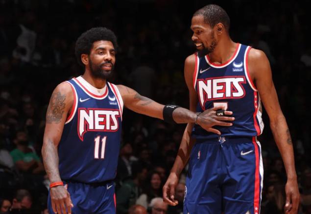 但湖人却在 但湖人却在